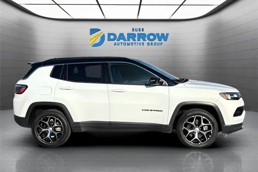 2024 Jeep Compass Limited photo 1