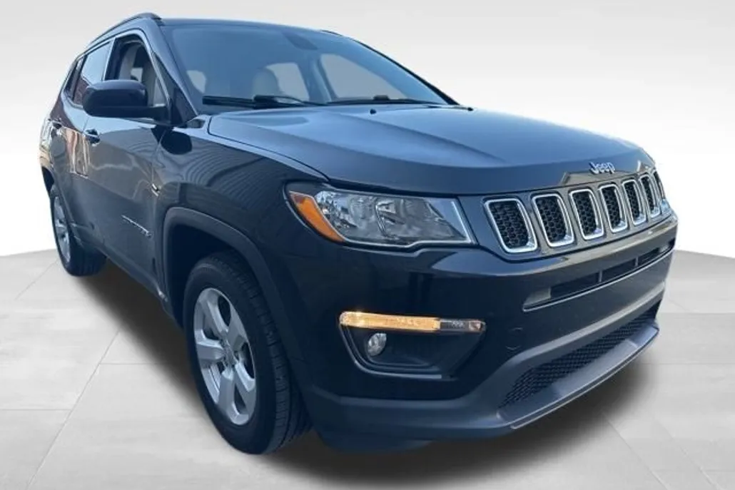 2018 Jeep Compass Latitude photo 1