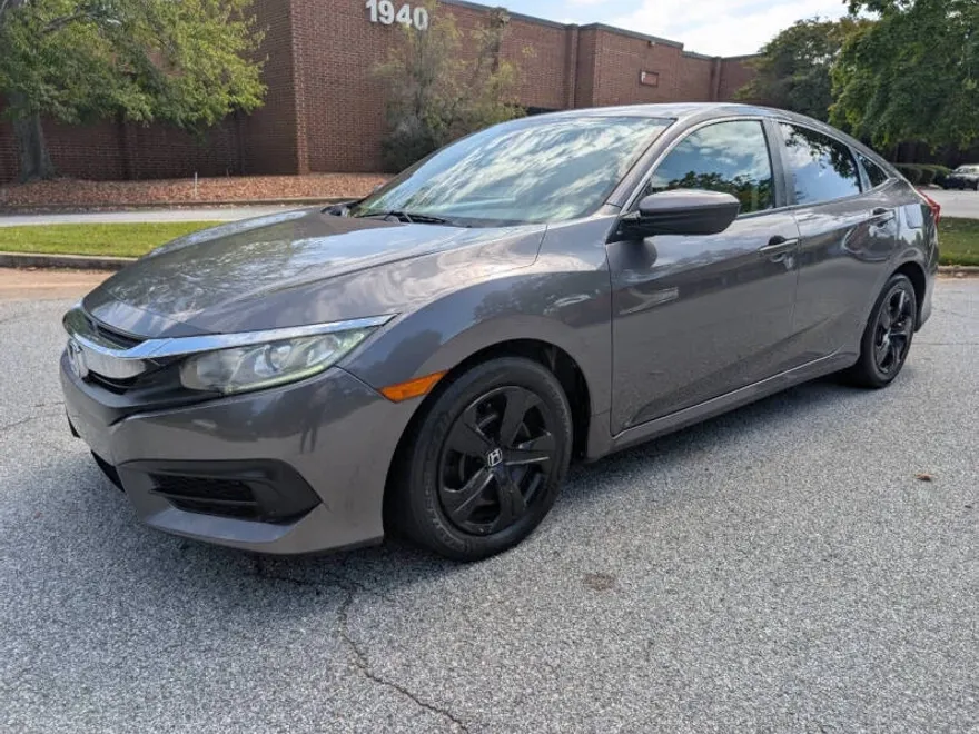 2018 Honda Civic LX photo 1