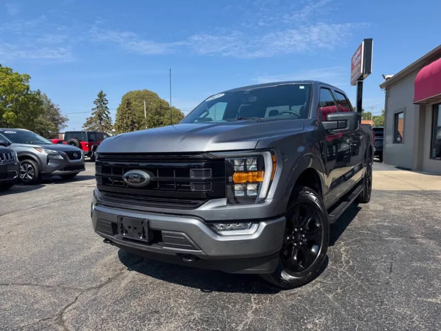 2023 Ford F-150 XLT photo 1