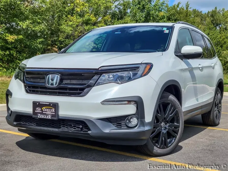 2021 Honda Pilot Special Edition photo 1