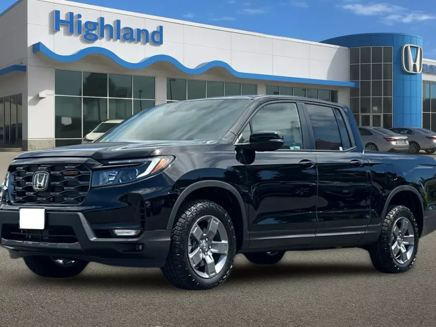 2025 Honda Ridgeline TrailSport photo 1