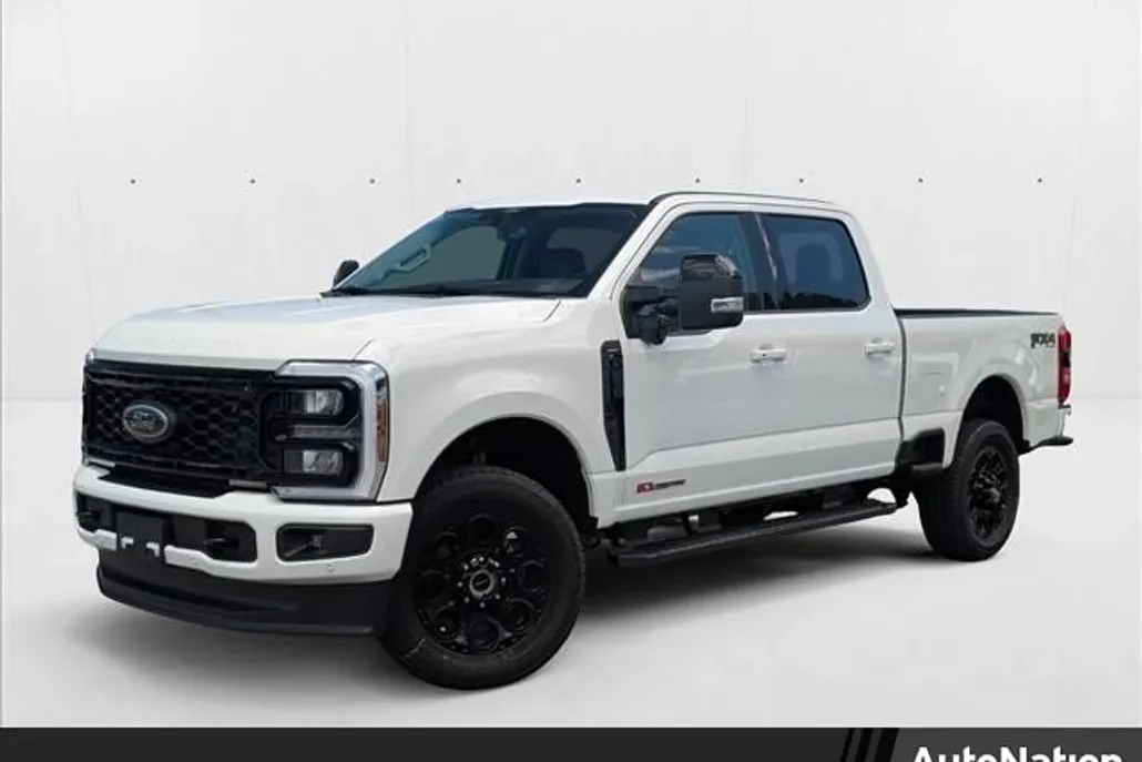 2025 Ford F-250 Lariat photo 1