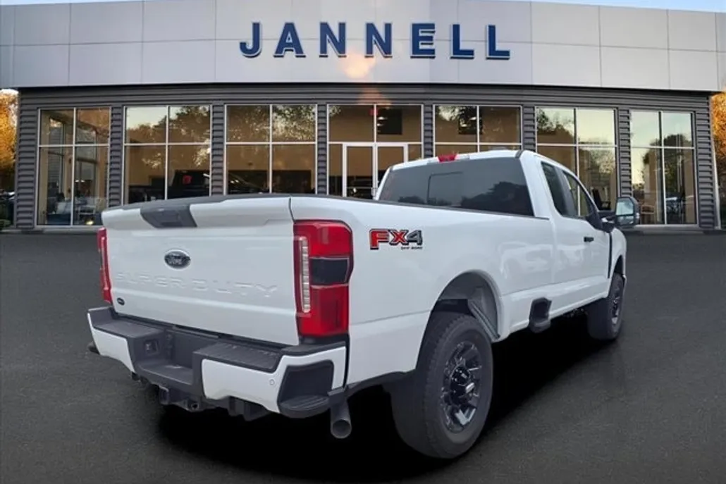 2025 Ford F-250 XL photo 1