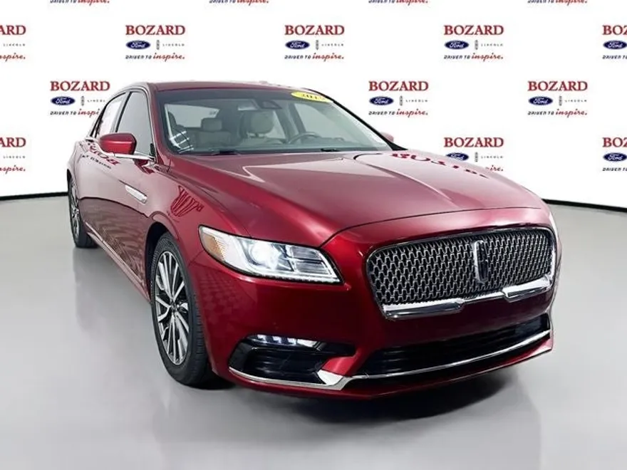 2019 Lincoln Continental Select photo 1