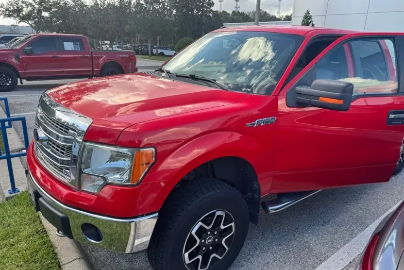 2014 Ford F-150 XLT photo 1