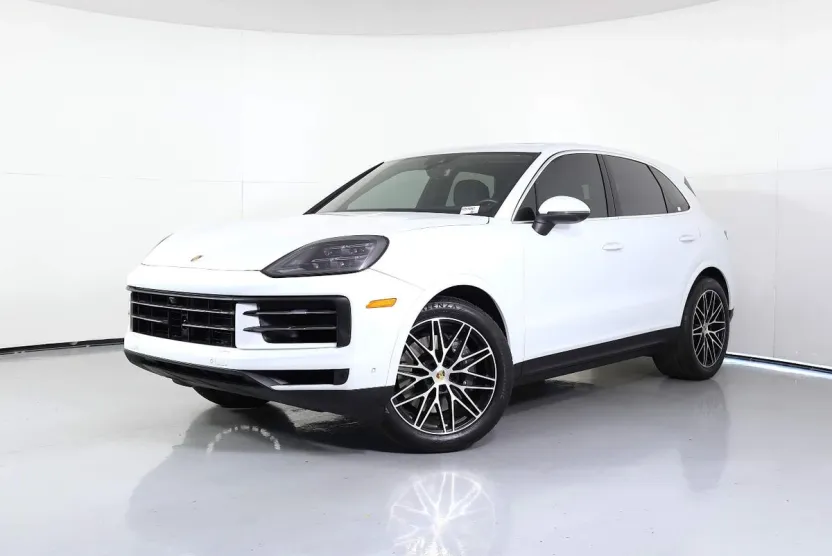 2024 Porsche Cayenne photo 1