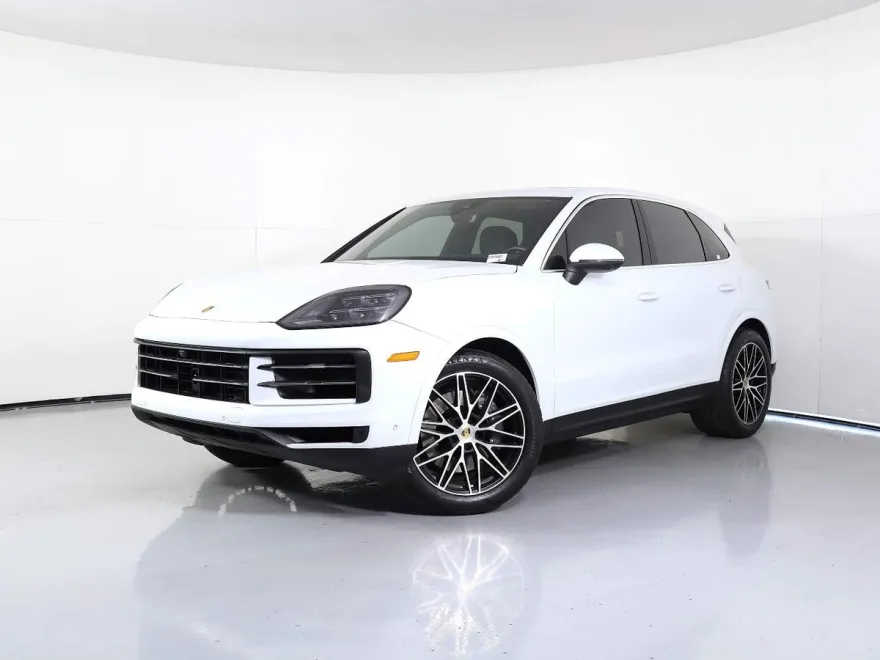 2024 Porsche Cayenne photo 1