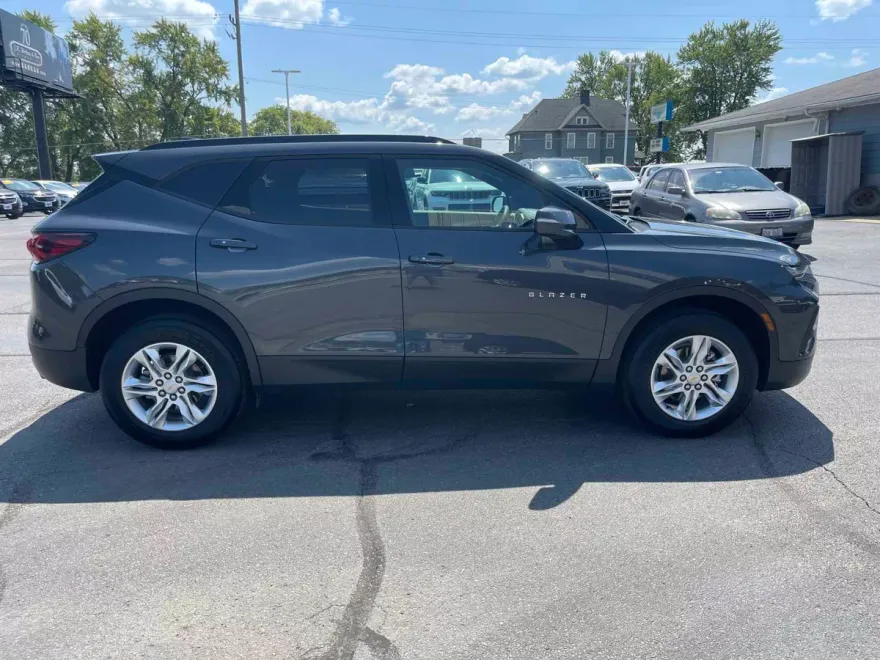 2022 Chevrolet Blazer photo 1