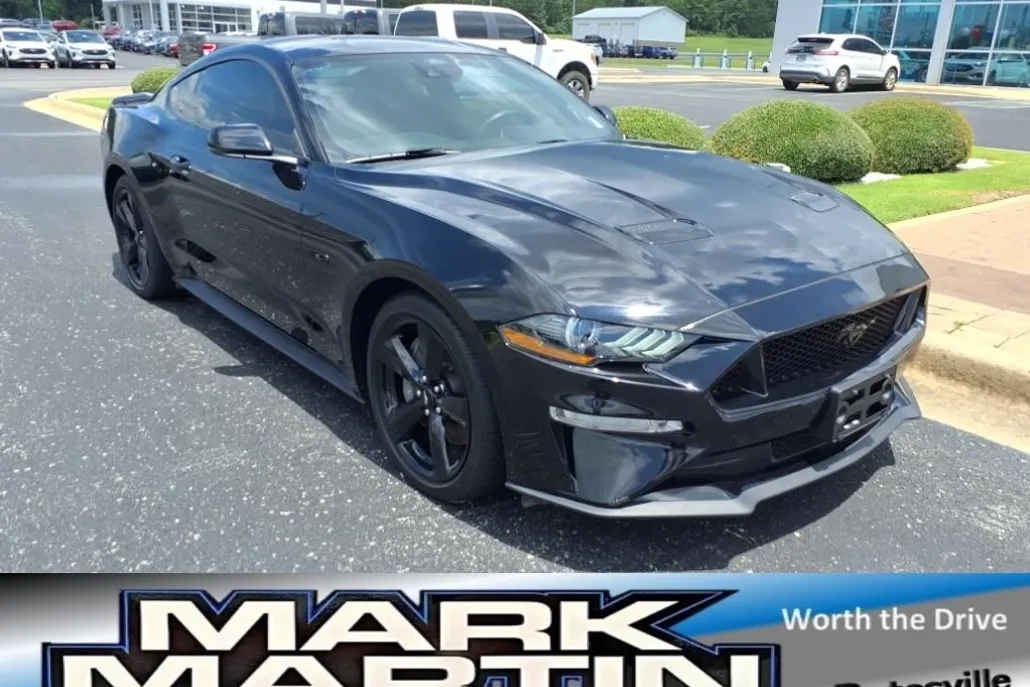 2023 Ford Mustang GT photo 1