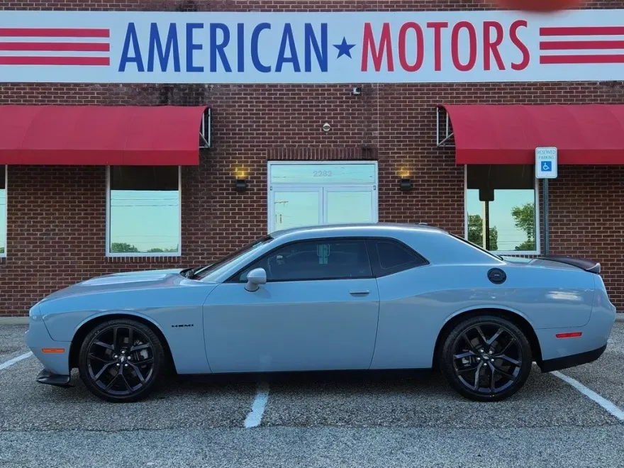 2021 Dodge Challenger R/T photo 1
