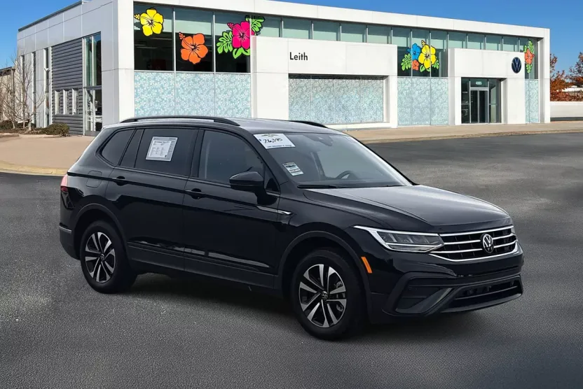 2024 Volkswagen Tiguan S photo 1