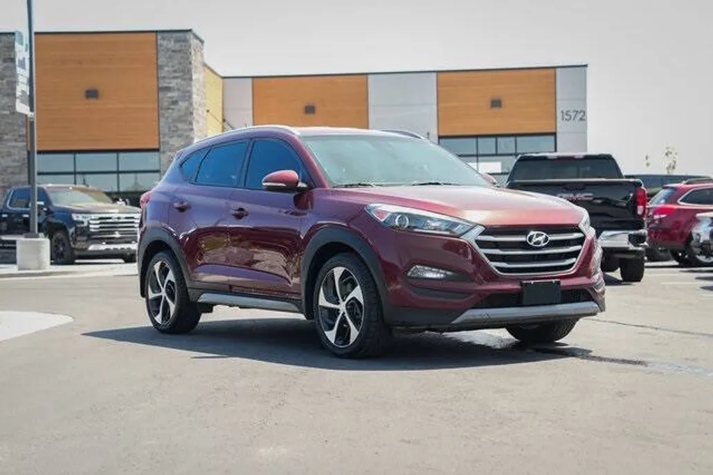 2017 Hyundai Tucson Sport photo 1