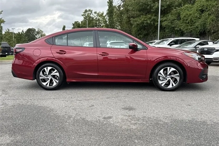 2025 Subaru Legacy Premium photo 1