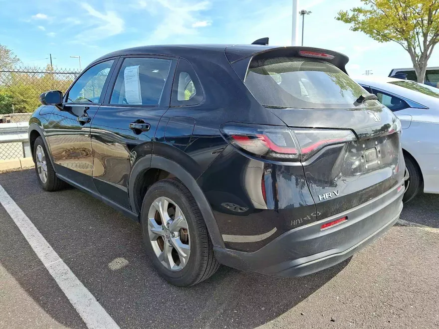 2023 Honda HR-V LX 2WD photo 1