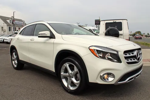 2018 Mercedes Benz GLA 250 4MATIC photo 3