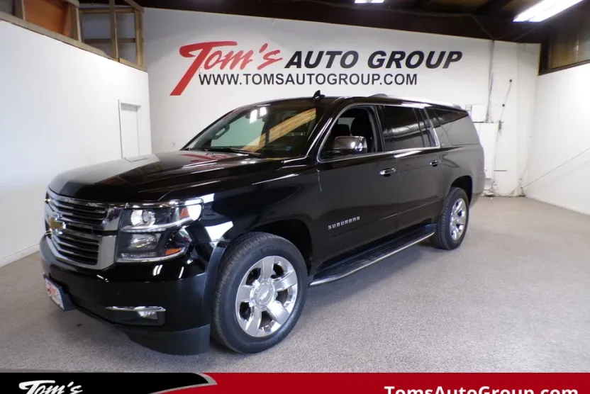 2016 Chevrolet Suburban LTZ photo 1