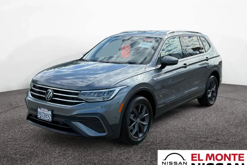 2022 Volkswagen Tiguan SE photo 1