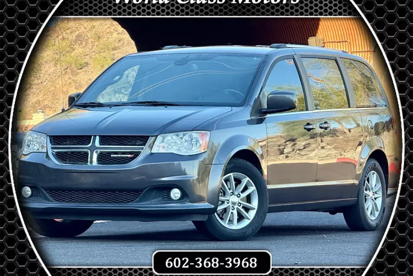 2019 Dodge Grand Caravan SXT photo 1