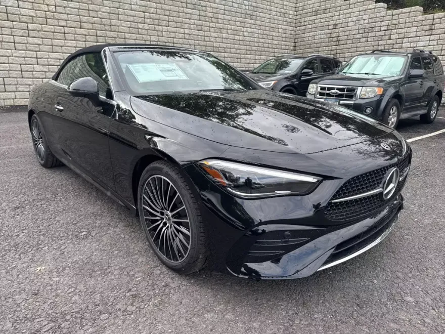 2026 Mercedes Benz CLE 300 4MATIC Cabriolet photo 1