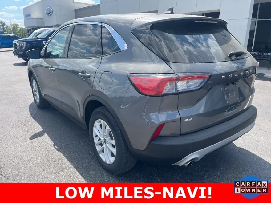 2022 Ford Escape SE photo 1