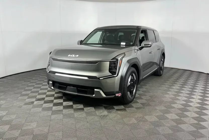 2024 Kia EV9 Light Long Range photo 1