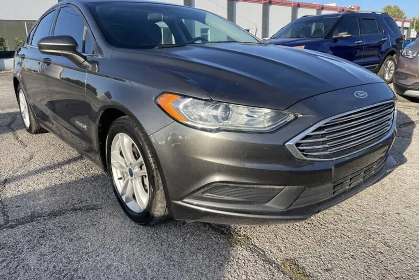 2018 Ford Fusion Hybrid SE photo 1