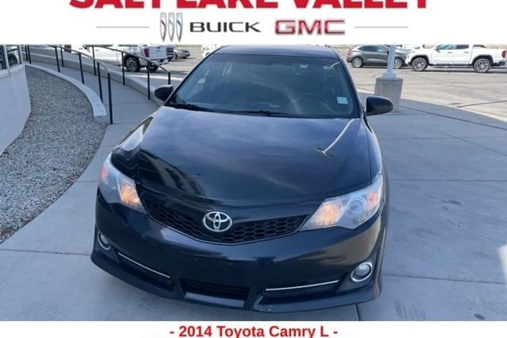 2014 Toyota Camry L photo 1
