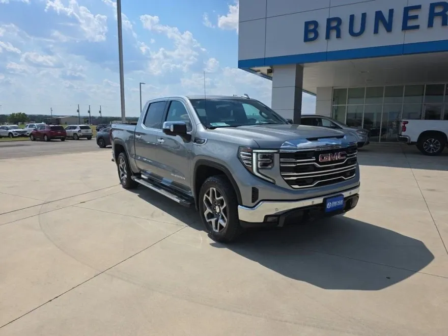 2024 Gmc Sierra 1500 SLT photo 1