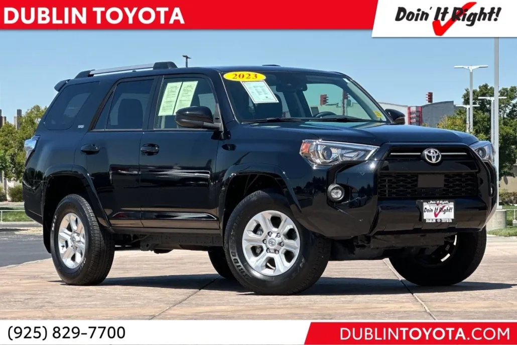 2023 Toyota 4Runner SR5 photo 1
