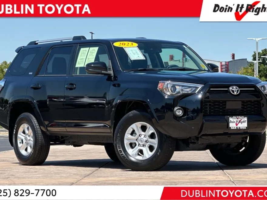 2023 Toyota 4Runner SR5 photo 1