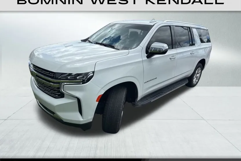 2023 Chevrolet Suburban Premier photo 1