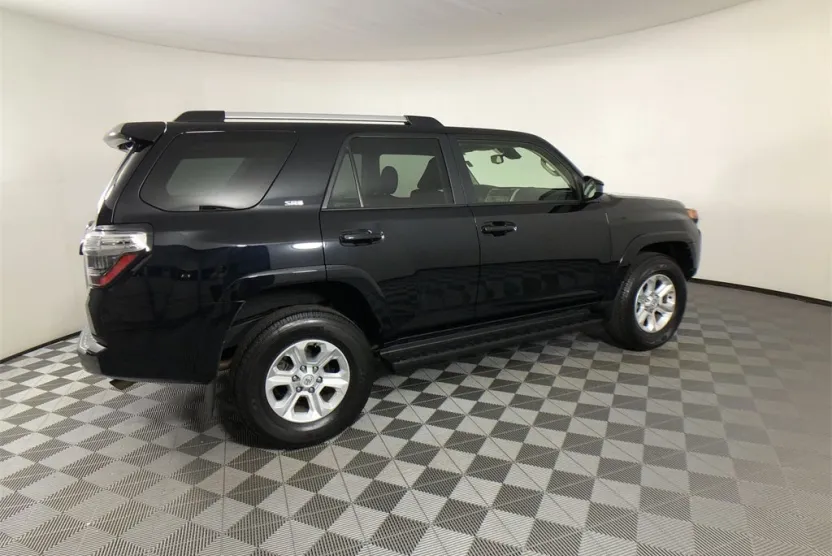 2024 Toyota 4Runner SR5 photo 1