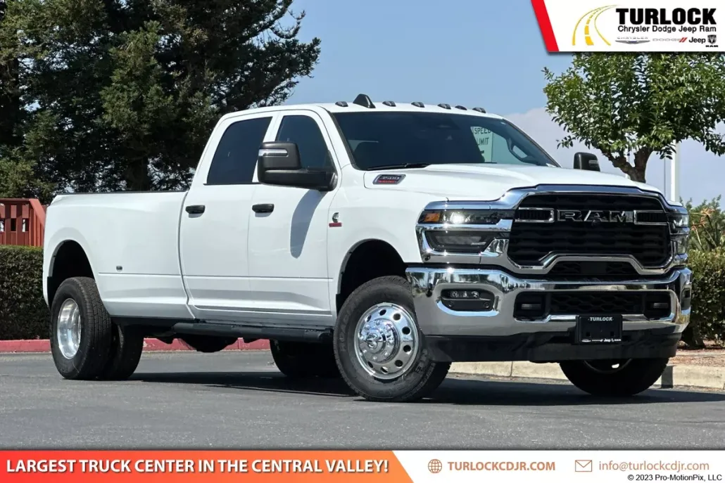 2025 Ram 3500 Tradesman photo 1