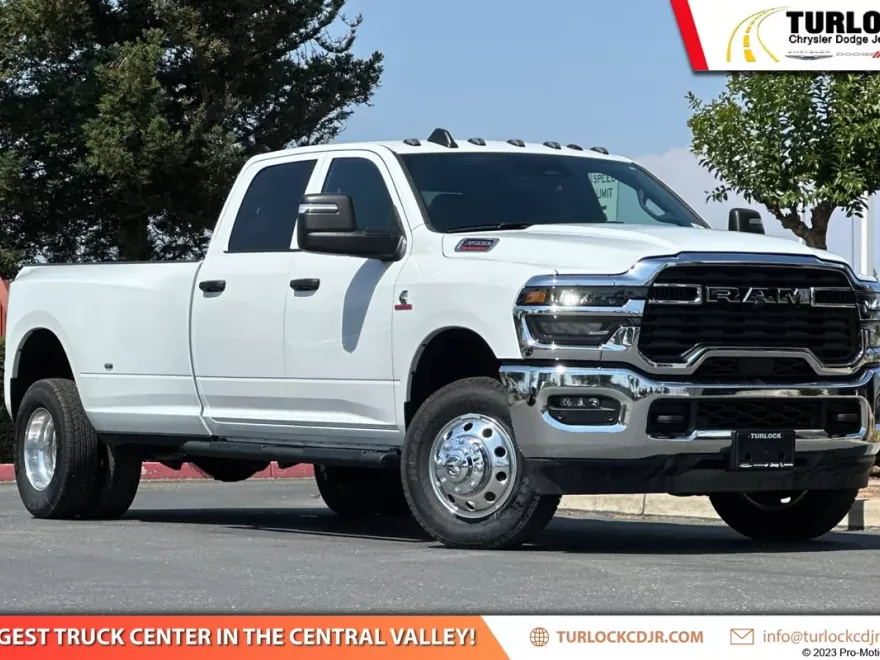 2025 Ram 3500 Tradesman photo 1