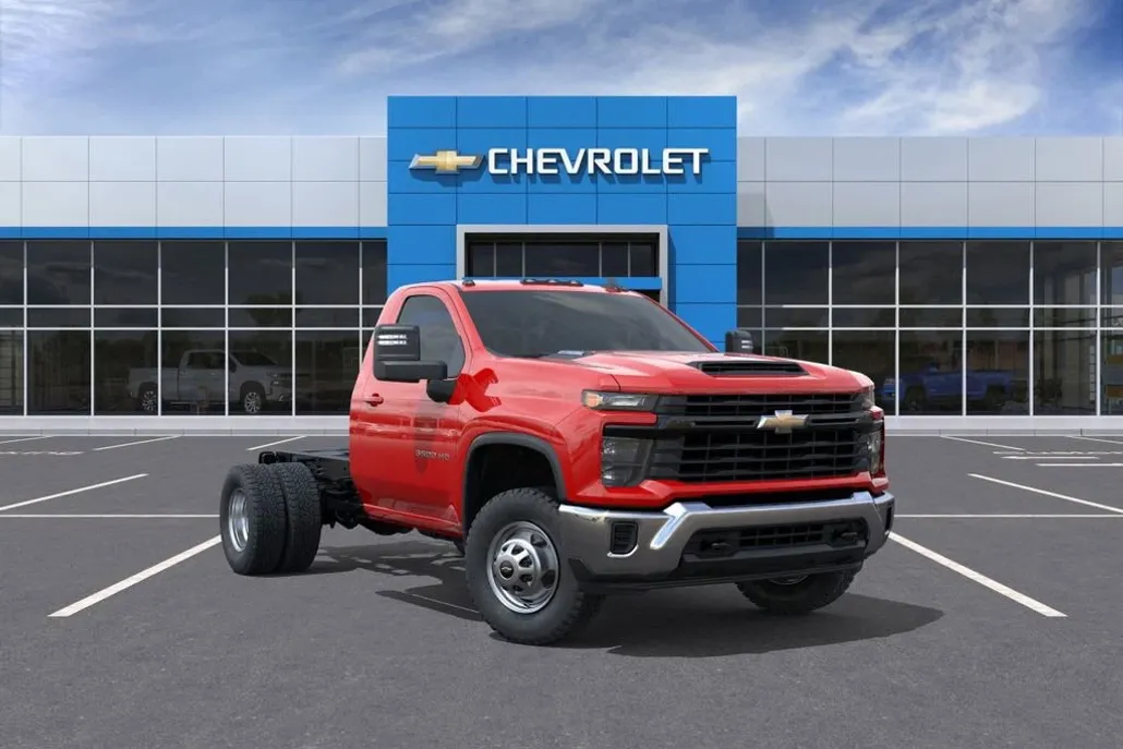 2025 Chevrolet Silverado 3500HD Work Truck photo 1