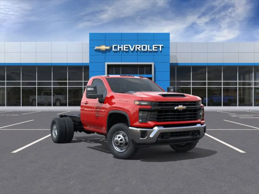 2025 Chevrolet Silverado 3500HD Work Truck photo 1