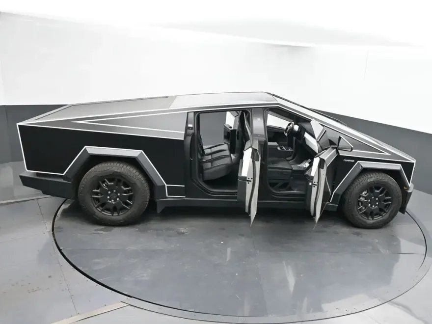 2024 Tesla Cybertruck Cyberbeast photo 53