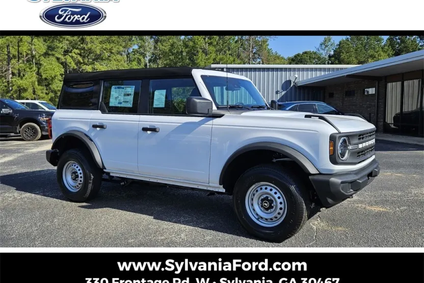 2025 Ford Bronco Base photo 1