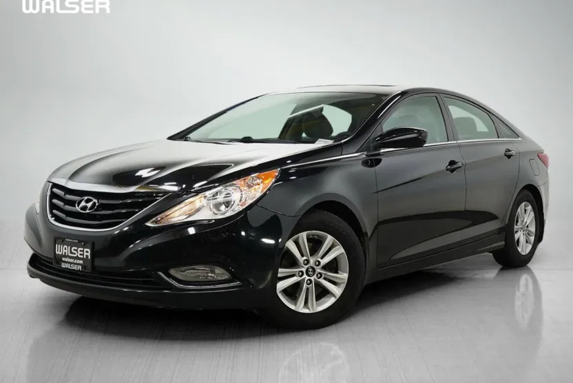 2013 Hyundai Sonata GLS photo 1