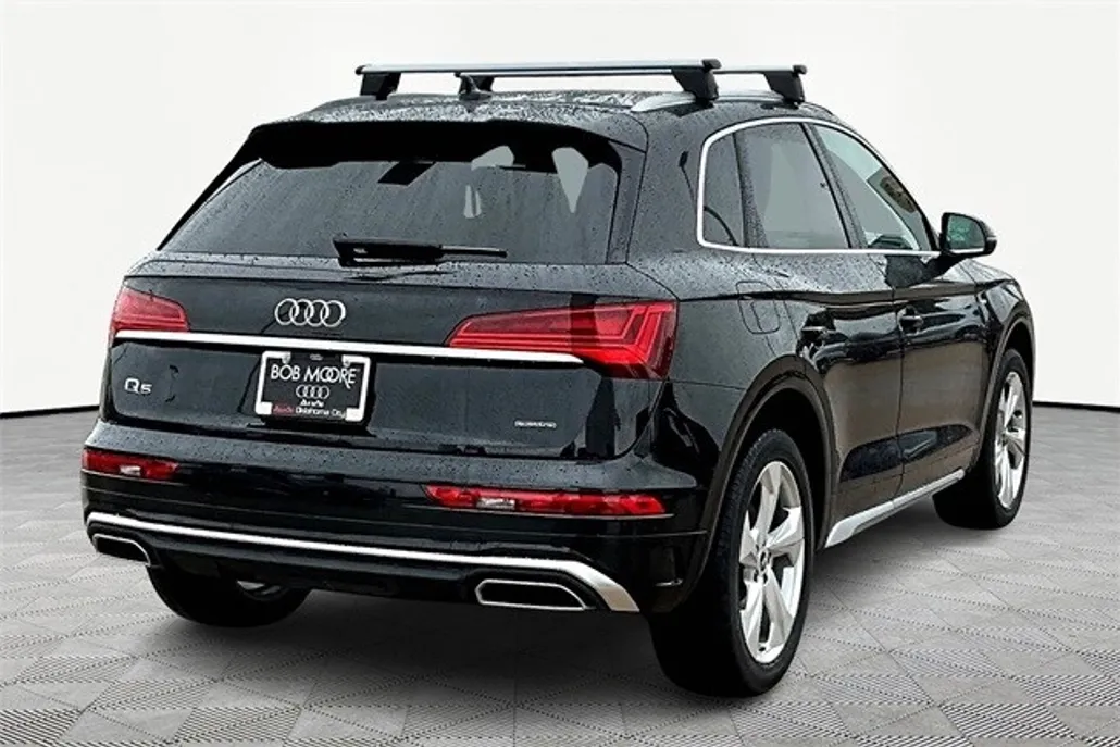 2022 Audi Q5 45 S line Premium Plus photo 1