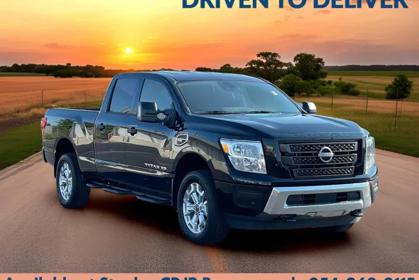 2024 Nissan Titan SV photo 1
