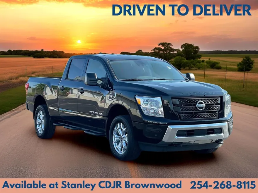 2024 Nissan Titan SV photo 1