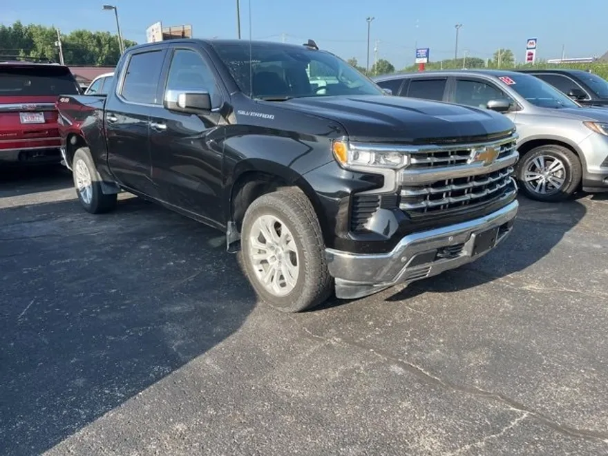 2023 Chevrolet Silverado 1500 LTZ photo 1