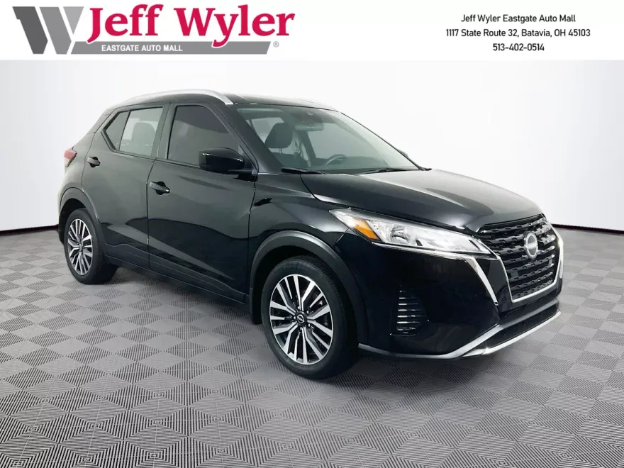 2023 Nissan Kicks SV photo 1