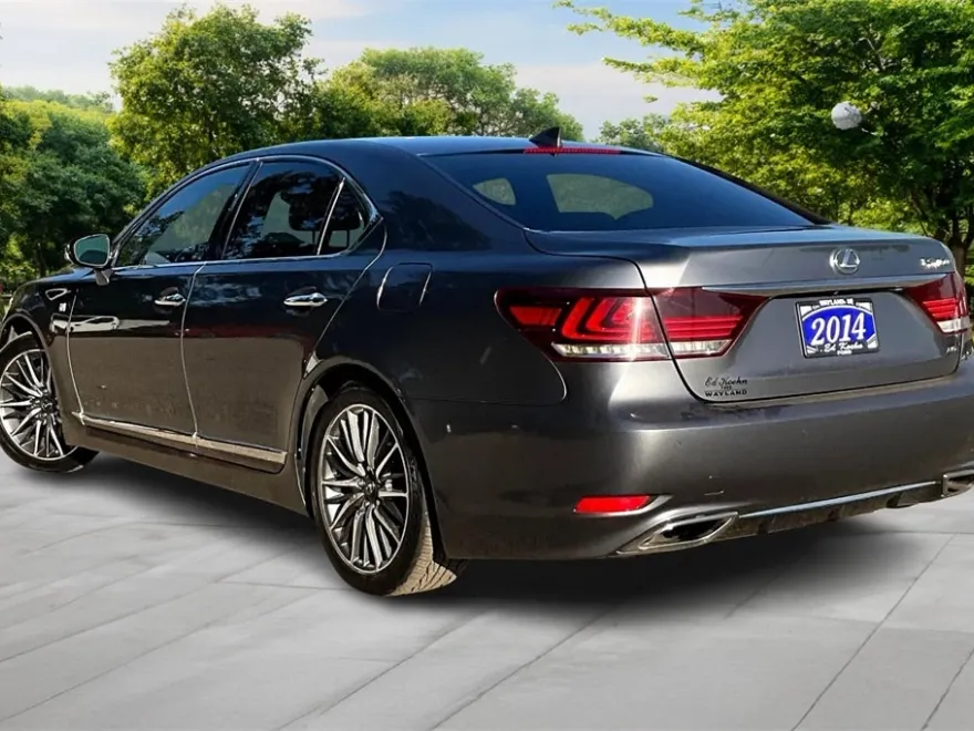 2014 Lexus LS 460 photo 1