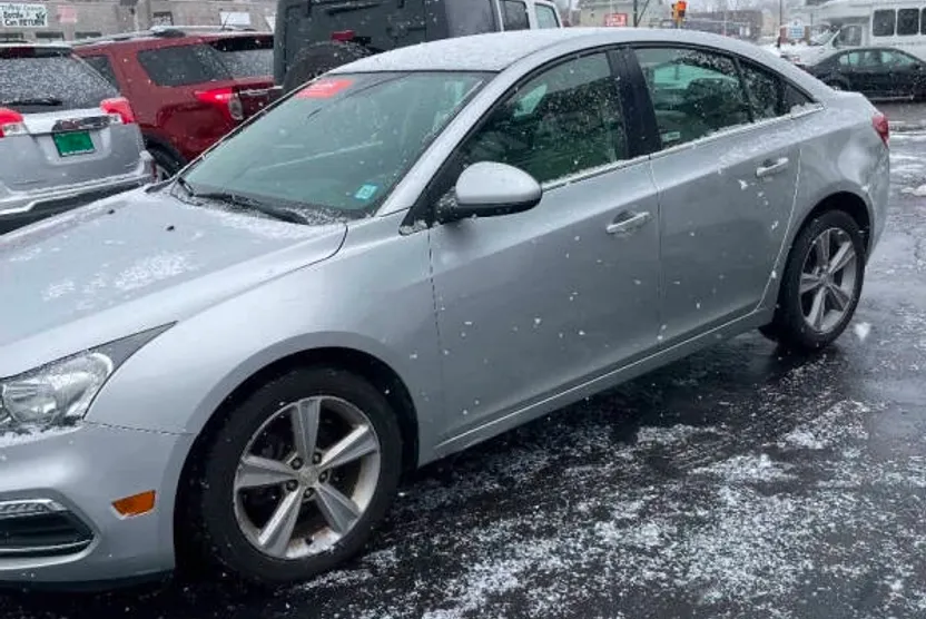2015 Chevrolet Cruze photo 1