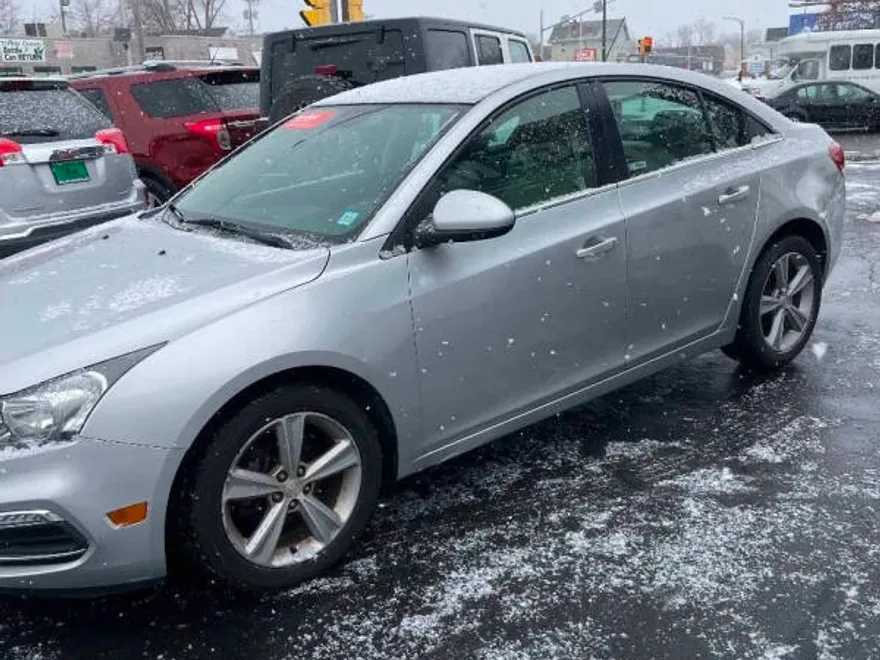 2015 Chevrolet Cruze photo 1