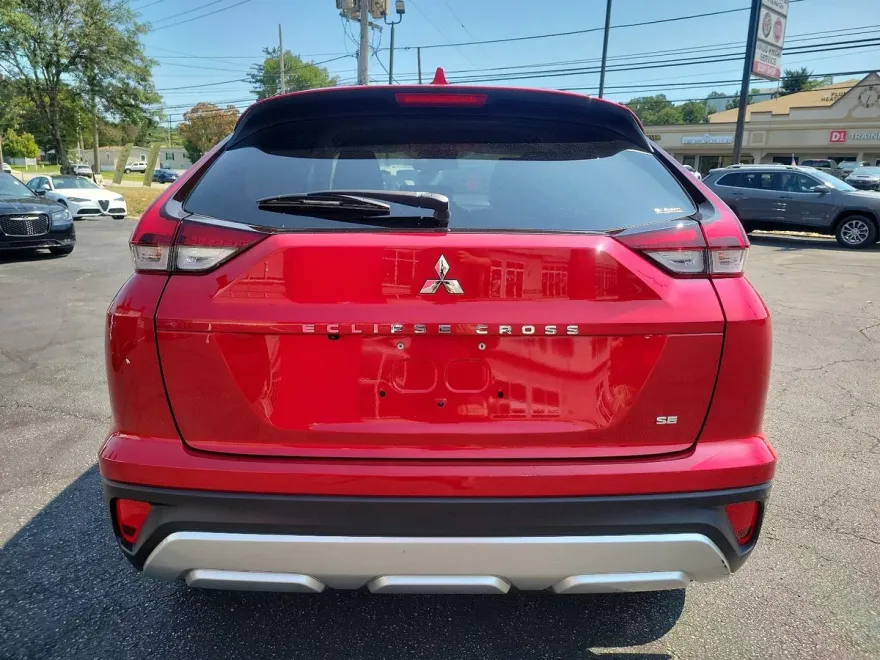 2023 Mitsubishi Eclipse Cross SEL photo 5