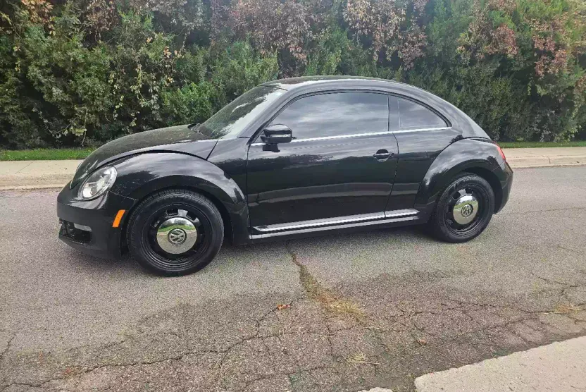 2013 Volkswagen Beetle TDI photo 1